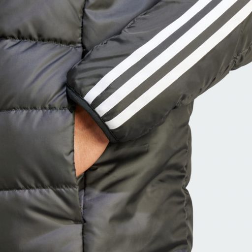 Essentials_3-Stripes_Light_Down_Hooded_Parka_Czern_HZ8522_42_detail