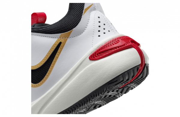 ipad_nike-team-hustle-d-11-gs-white-metallic-gold-6