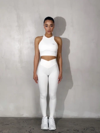 9FA48AAE-F199-4439-B236-DCACF7B2391D